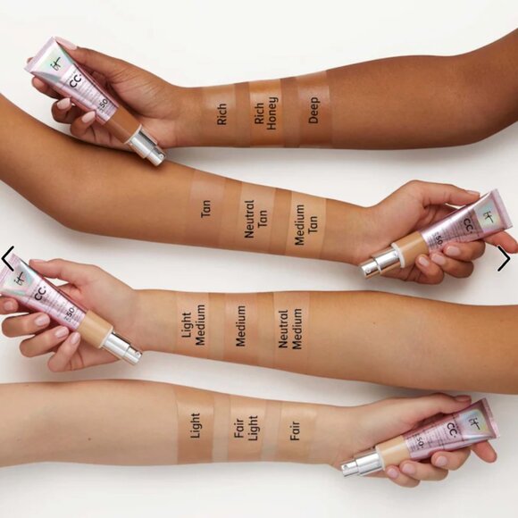 IT Cosmetics | CC+ Cream Illumination with SPF 50+ | Light Medium - Picture 3 of 3